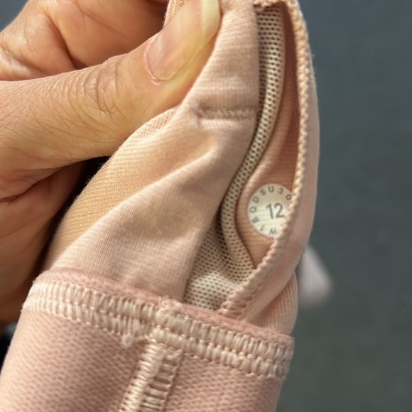 Lulu Cross It Off Tank 🍋 - Picture 3 of 5